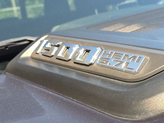 2020 Ram 1500 Laramie photo 9