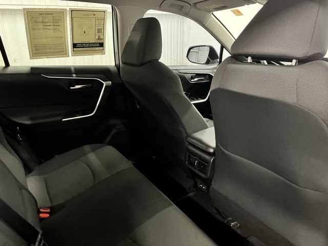 2023 Toyota RAV4 XLE photo 17