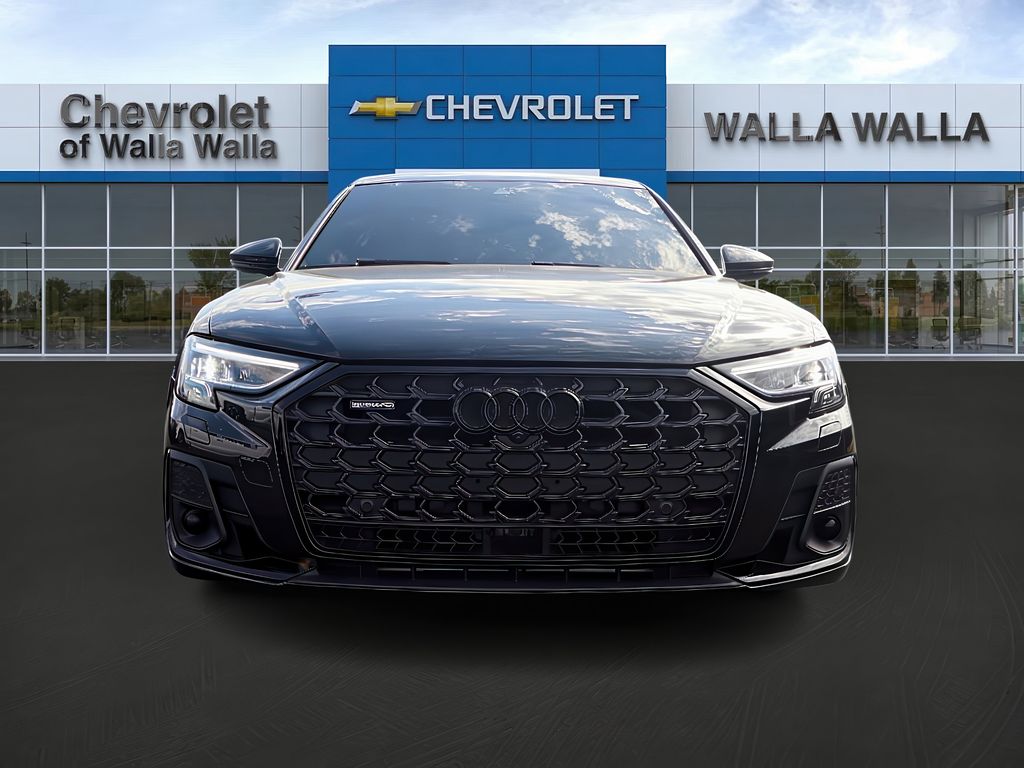 2022 Audi A8 L 55 photo 2