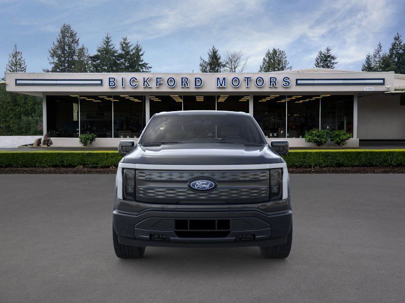 2025 Ford F-150 Lightning Lariat photo 4