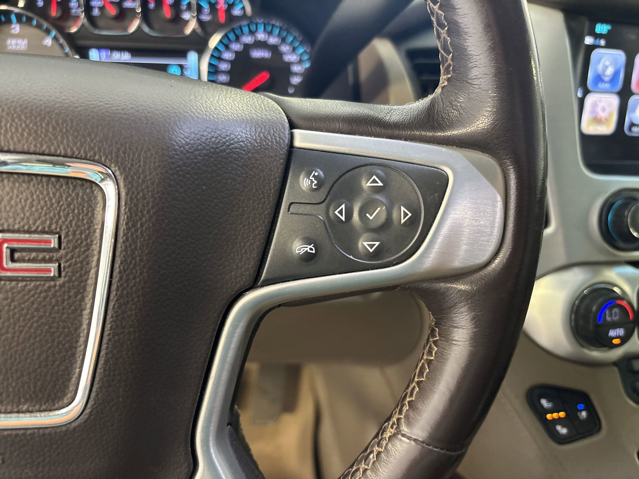 2019 Gmc Yukon XL SLT photo 27