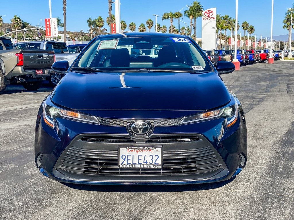 2023 Toyota Corolla LE photo 2