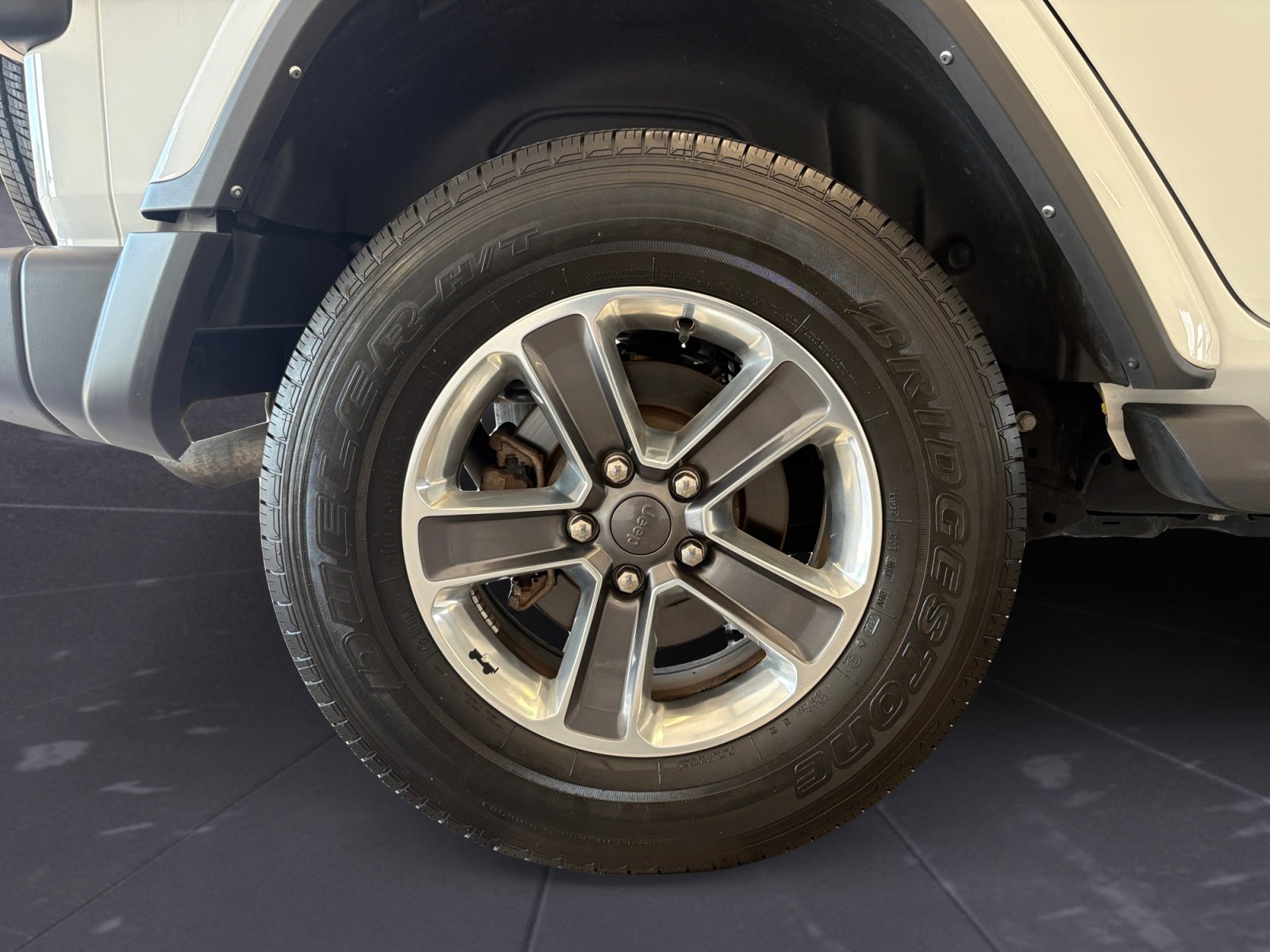 2021 Jeep Wrangler Unlimited Sahara photo 36