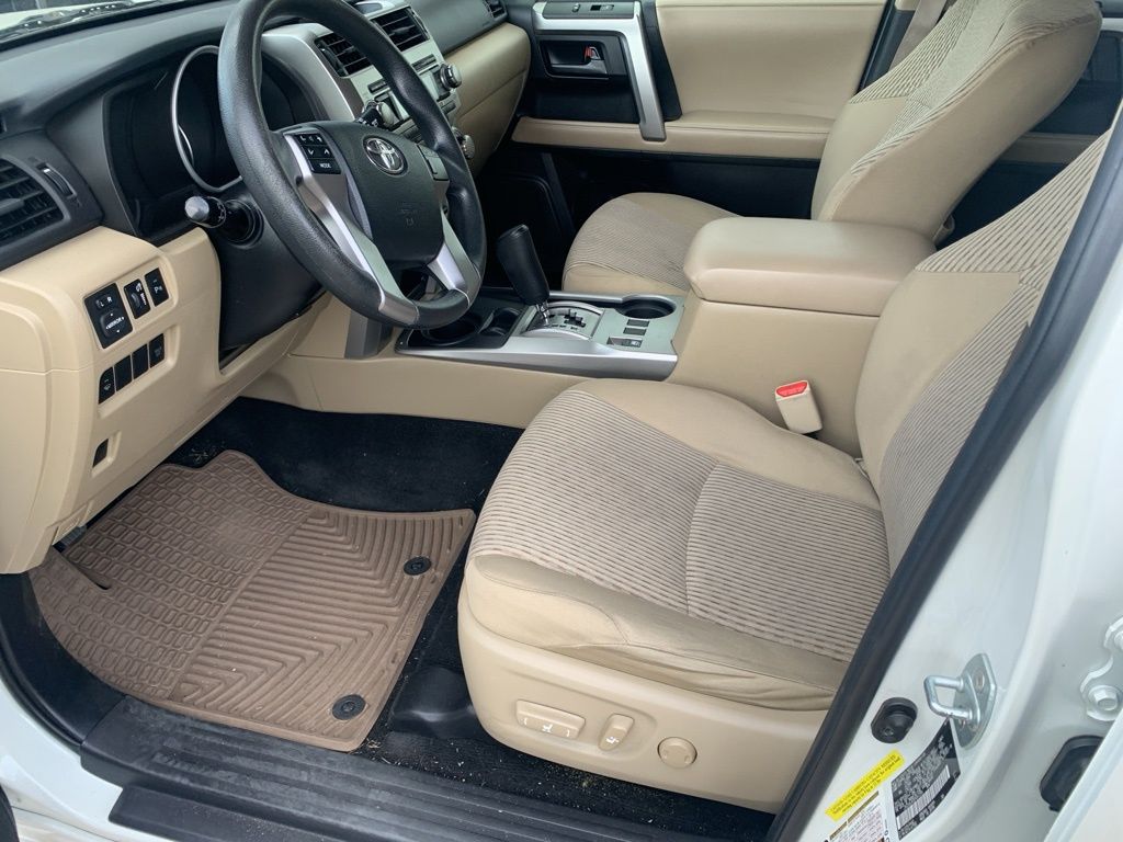 2013 Toyota 4Runner SR5 photo 11