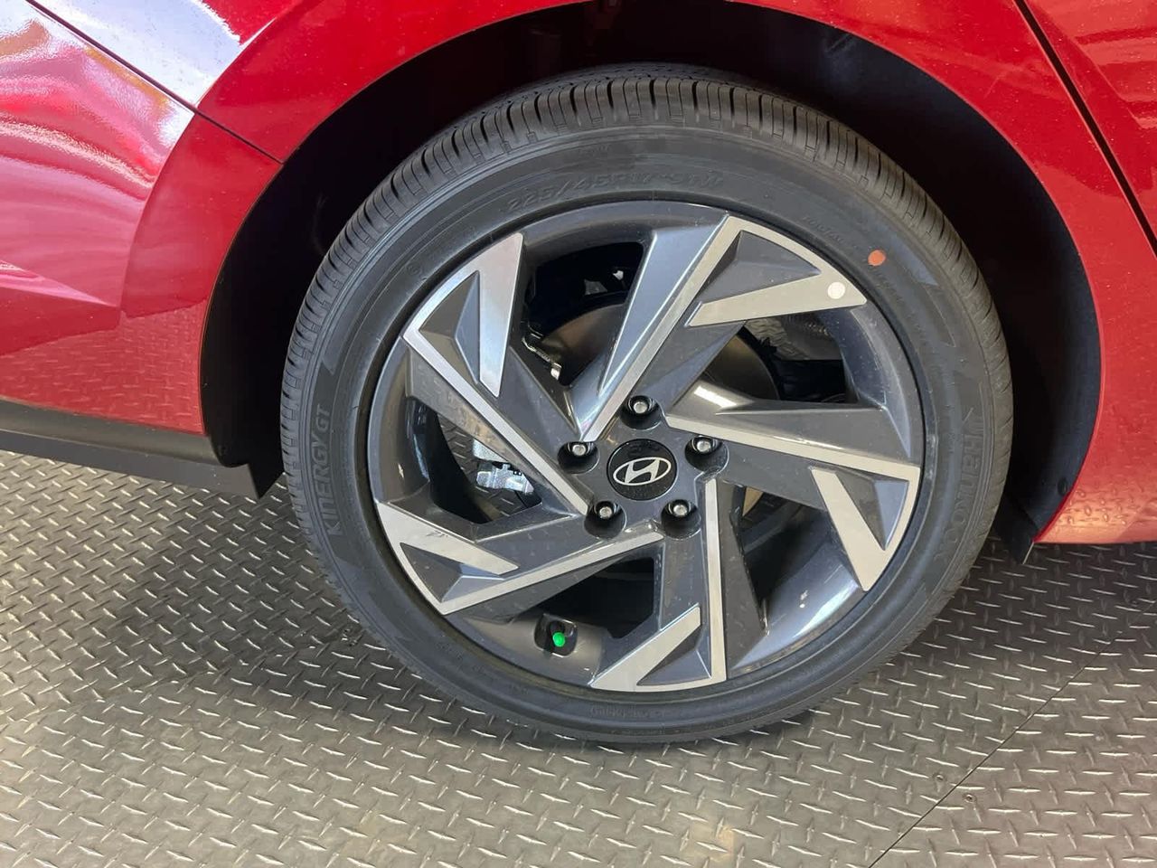 2025 Hyundai Elantra Hybrid Limited photo 24