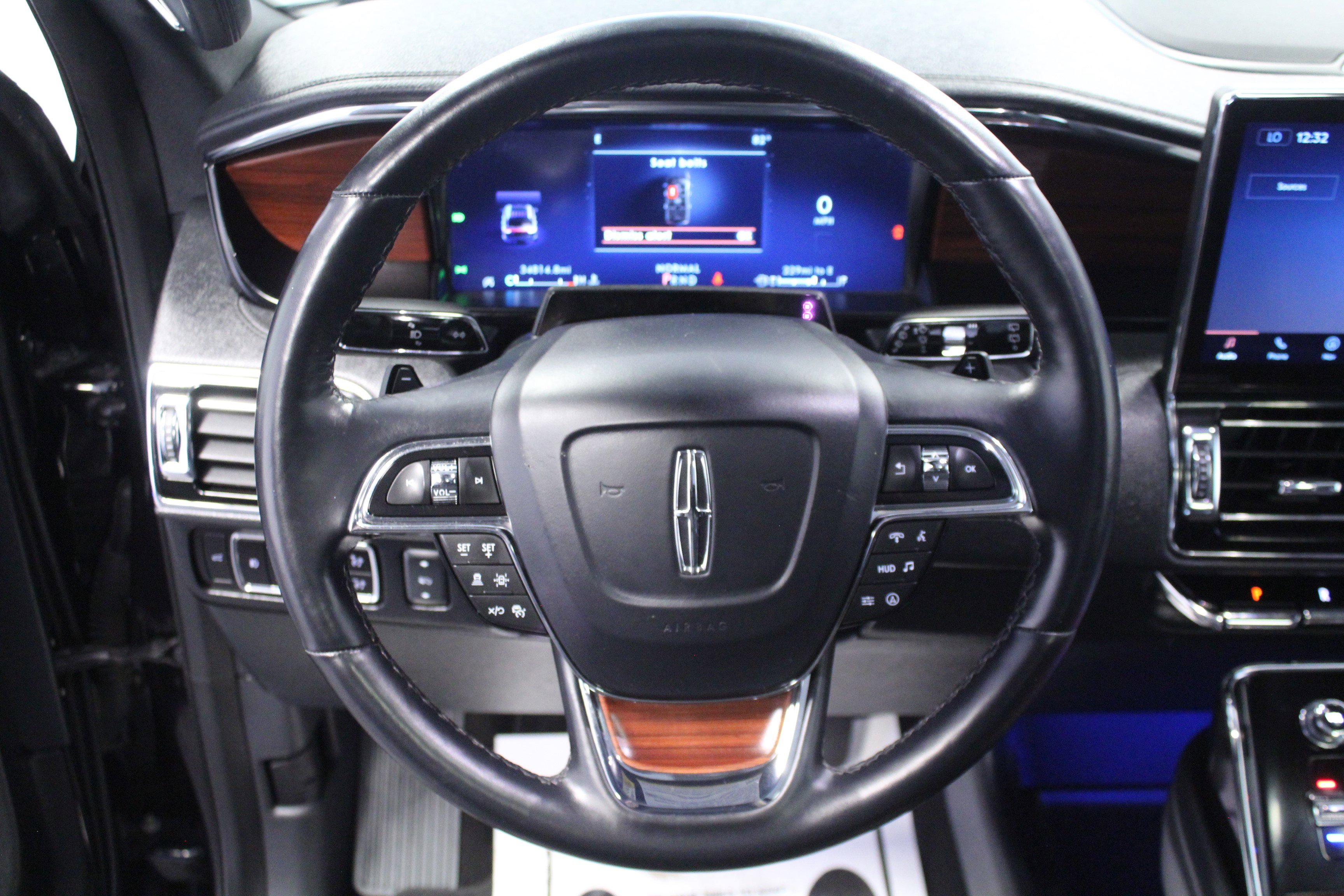 2023 Lincoln Navigator L Reserve photo 16