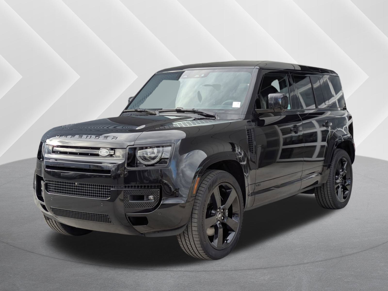 2025 Land Rover Defender V8's photo