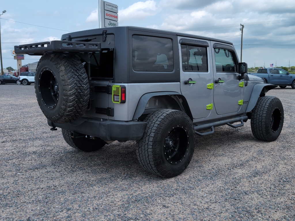 2017 Jeep Wrangler Unlimited Rubicon photo 5