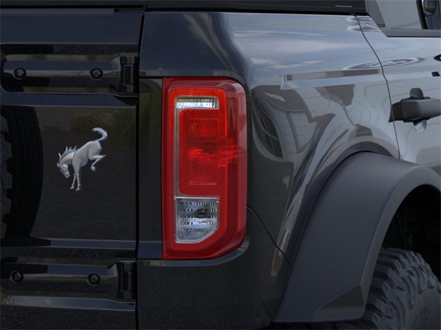 2025 Ford Bronco Base photo 20