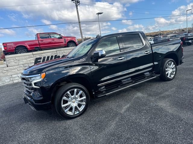 2022 Chevrolet Silverado 1500 High Country's photo