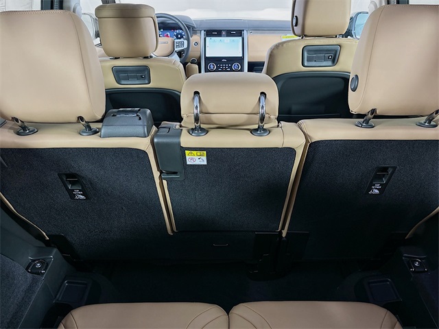 2025 Land Rover Discovery Metropolitan Edition photo 20