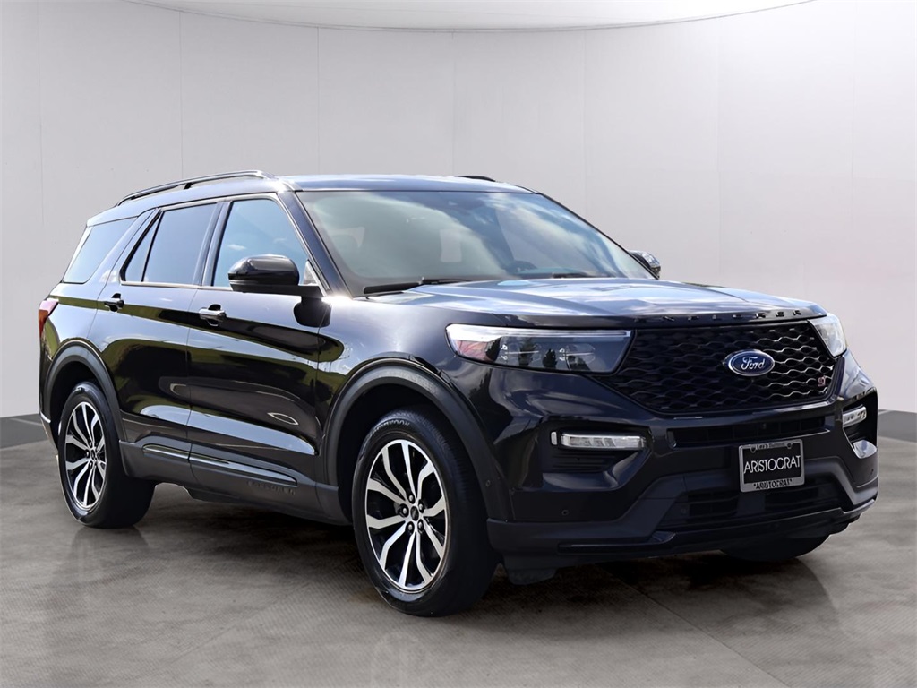 2020 Ford Explorer ST photo 2