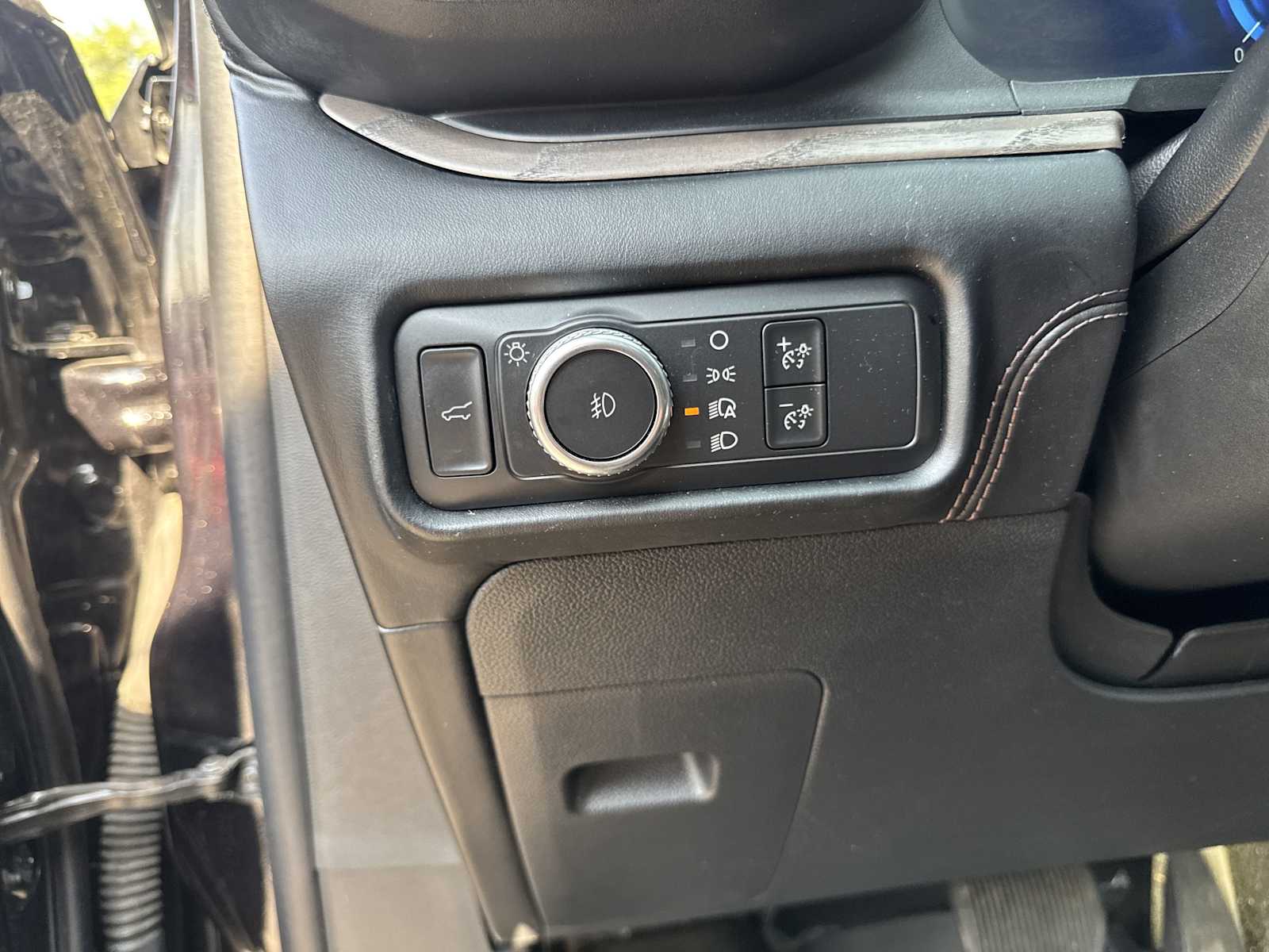 2022 Ford Explorer Platinum photo 26
