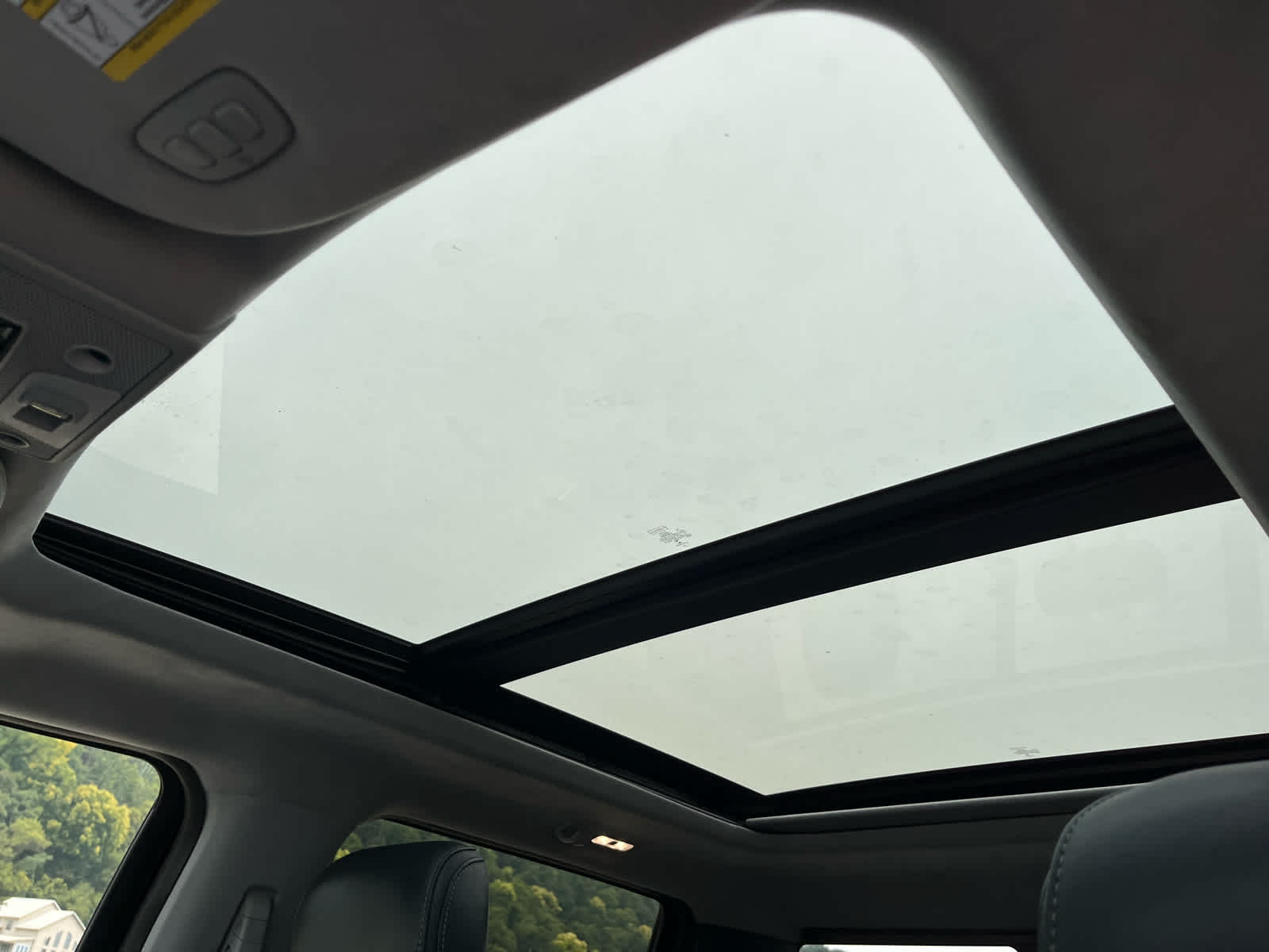 2022 Ford F-350 Limited photo 33