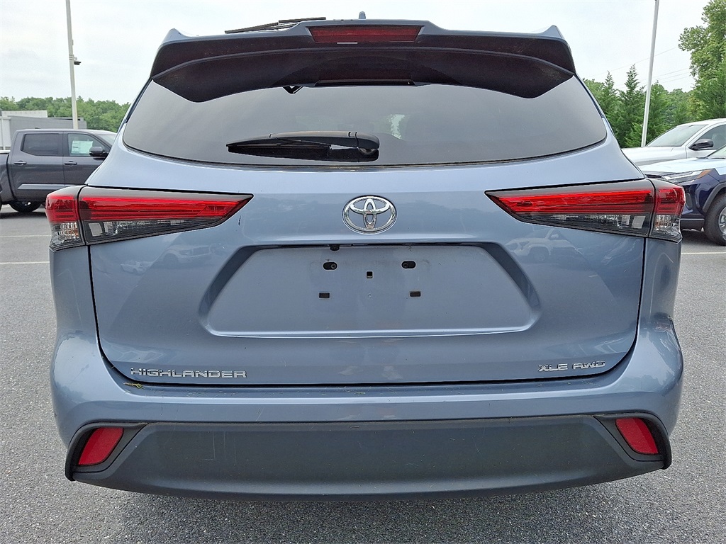 2022 Toyota Highlander XLE photo 5