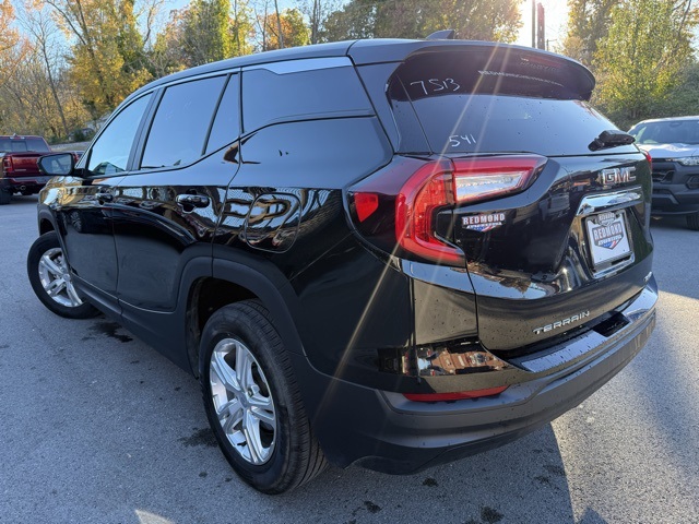 2024 Gmc Terrain SLE photo 3