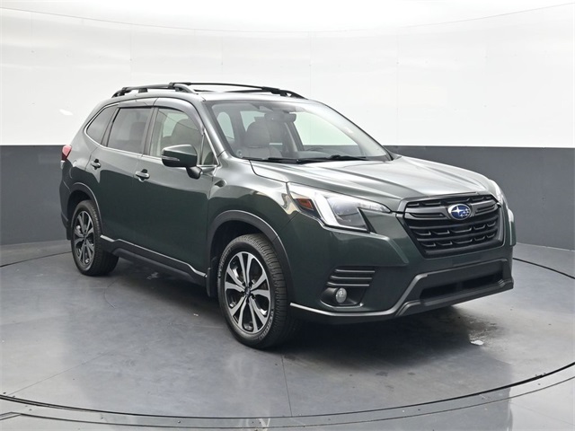2022 Subaru Forester Limited photo 2