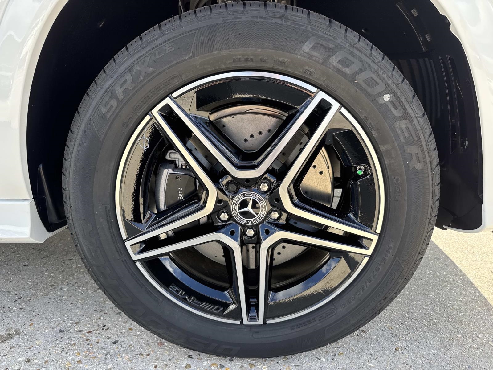 2026 Mercedes Benz GLE 350 4MATIC photo 3