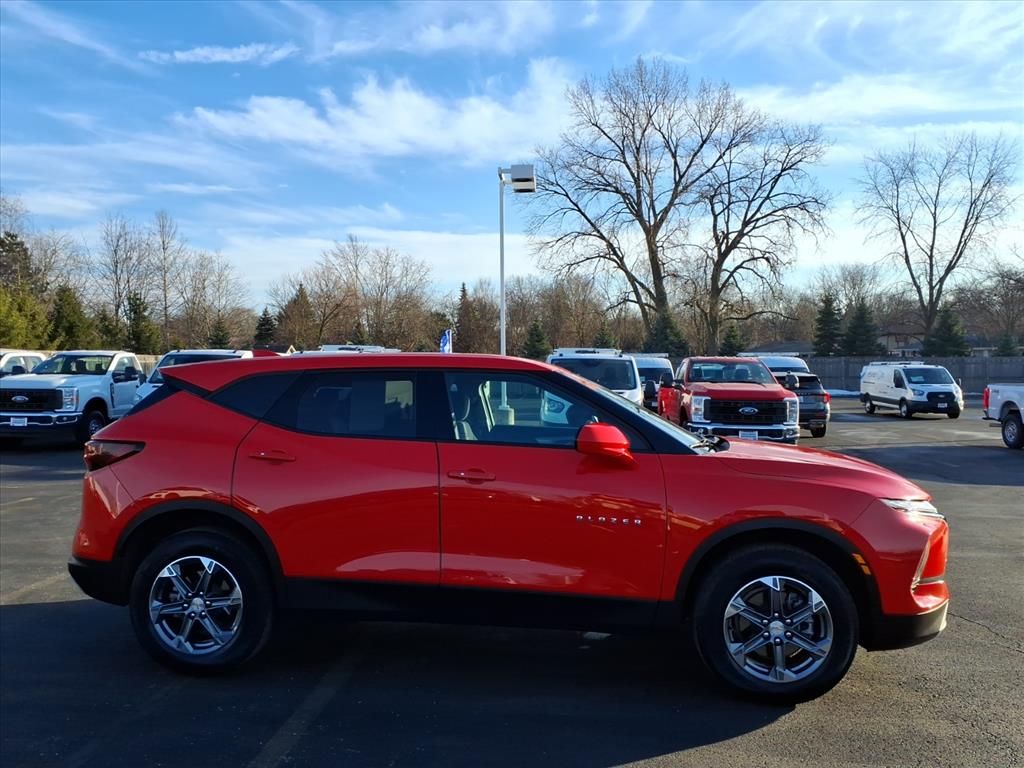 2025 CHEVROLET BLAZER - Image 8