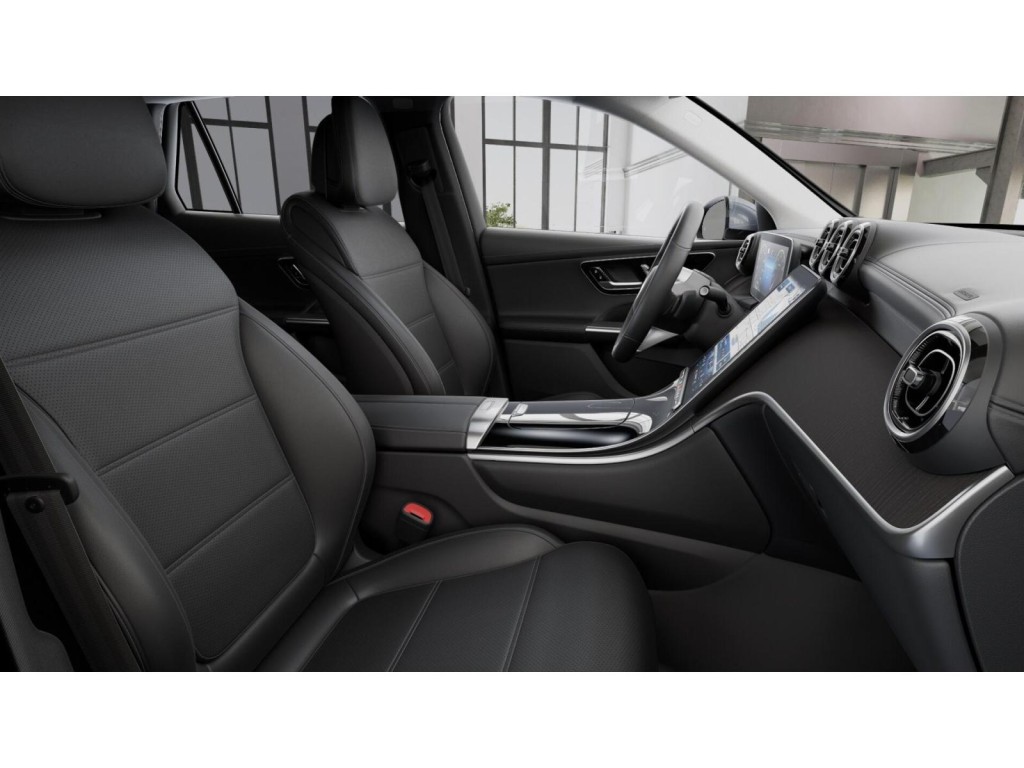 2024 Mercedes Benz GLC 300 photo 4