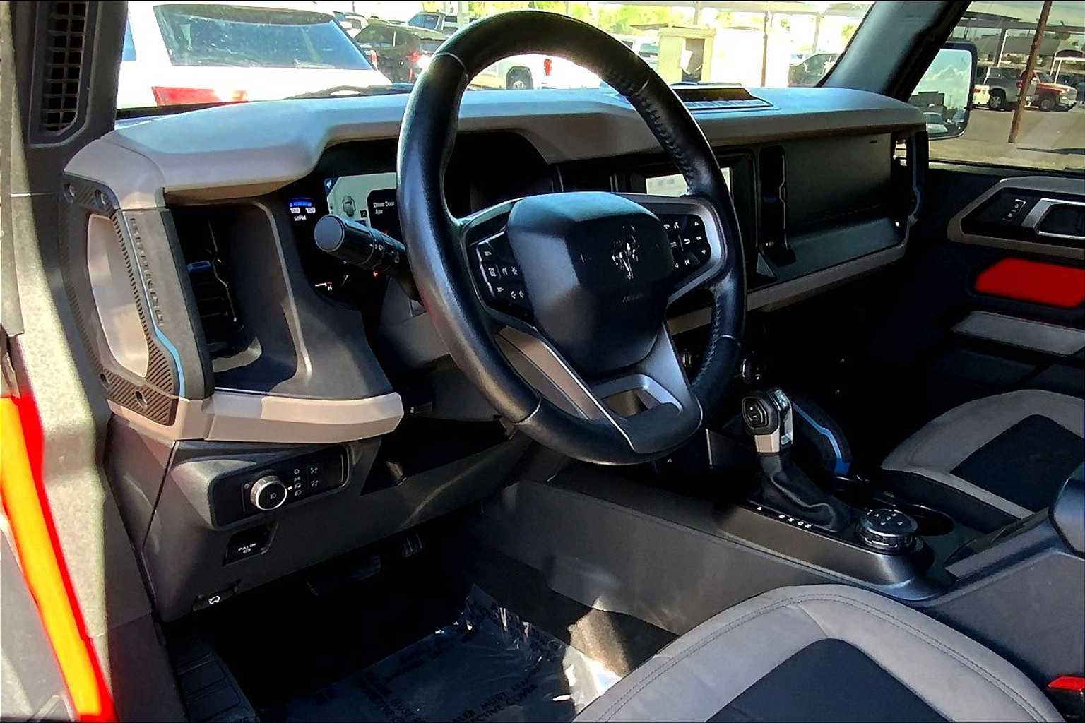2022 Ford Bronco Wildtrak photo 14