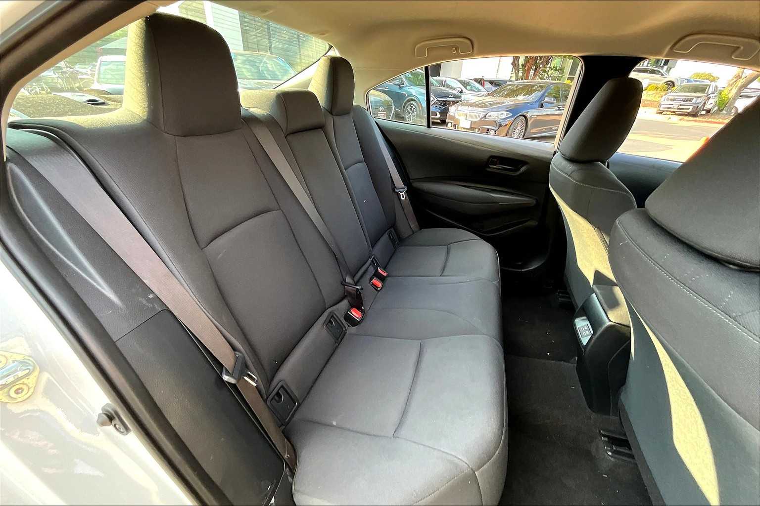 2024 Toyota Corolla LE photo 16