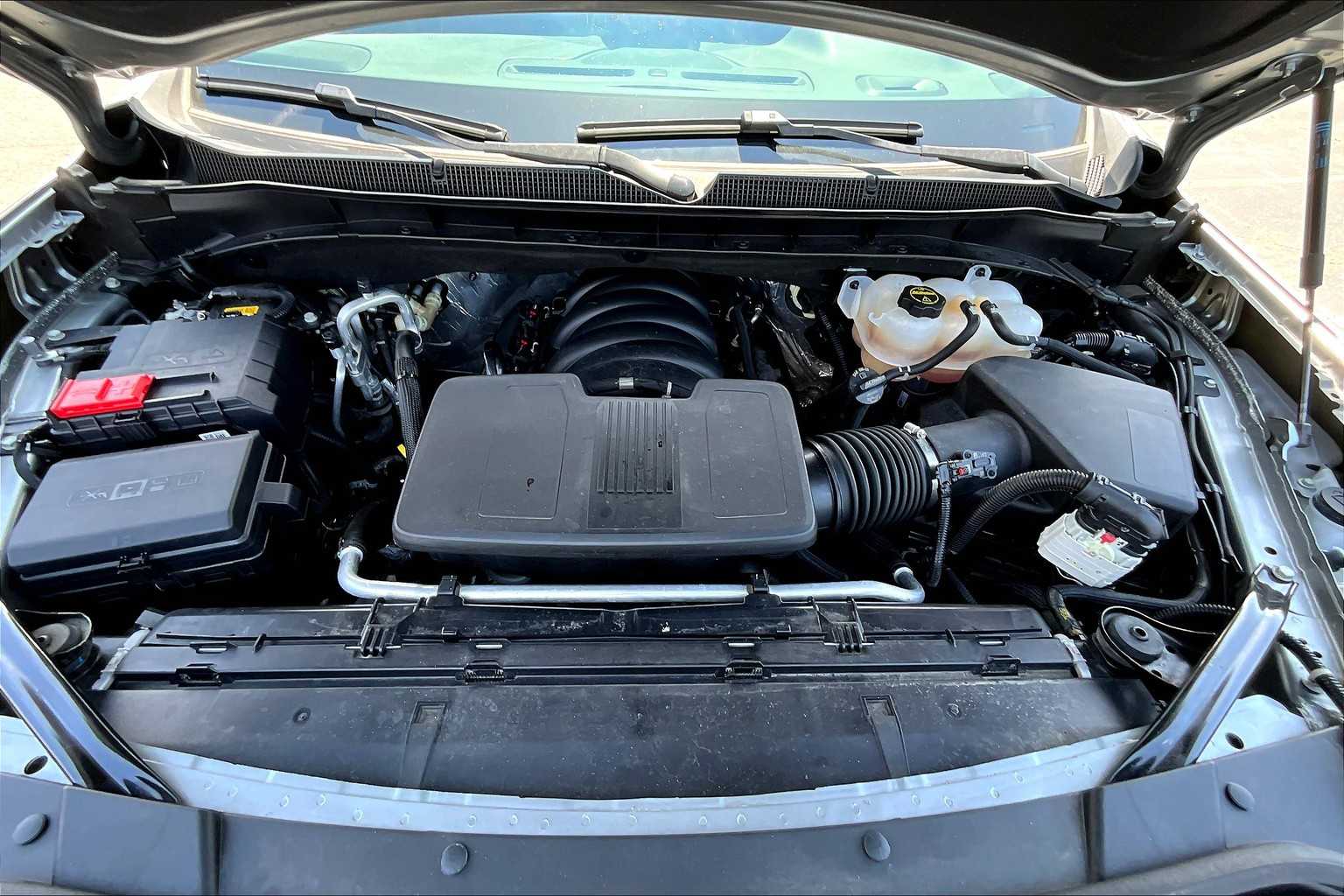 2024 Chevrolet Suburban Premier photo 31