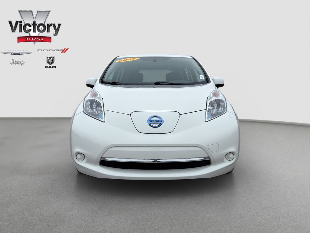 Used 2017 Nissan LEAF SV with VIN 1N4BZ0CP9HC309411 for sale in Ottawa, KS
