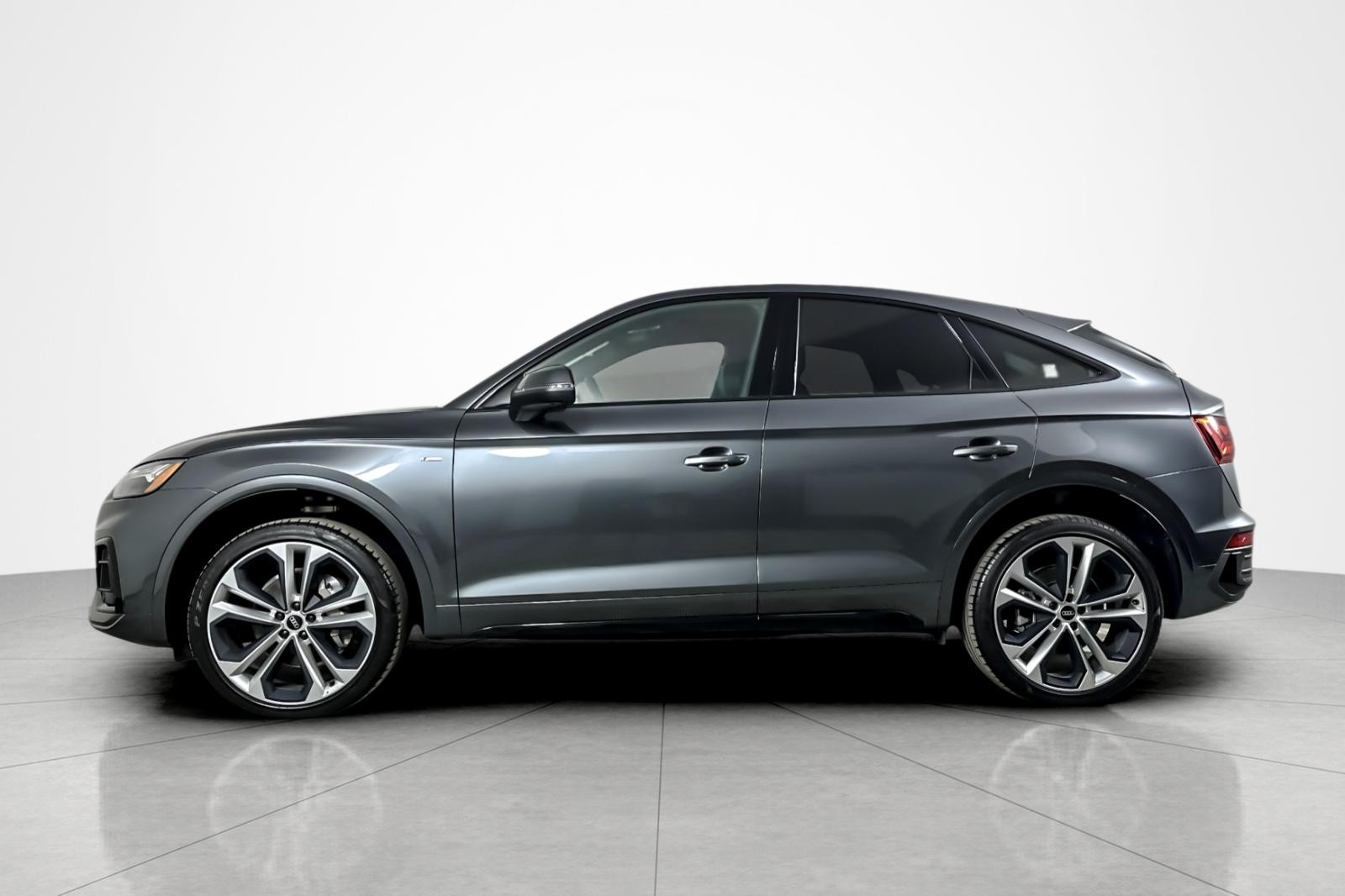 2023 Audi Q5 Sportback S line Premium Plus 45 TFSI photo 2