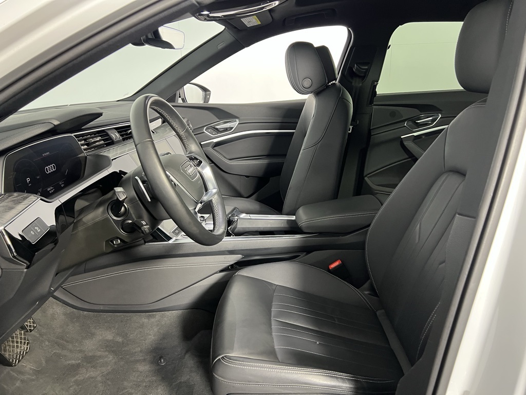 2023 Audi e-tron Premium photo 18