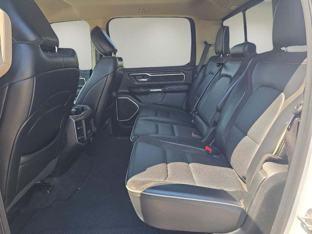 2020 Ram 1500 Laramie photo 11