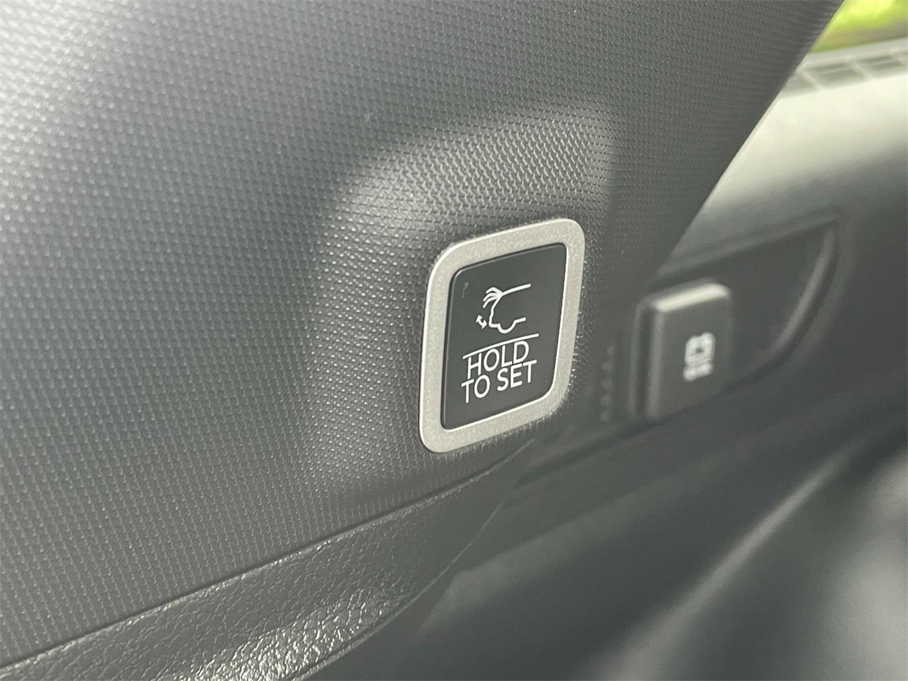 2025 Jeep Grand Cherokee Limited photo 14