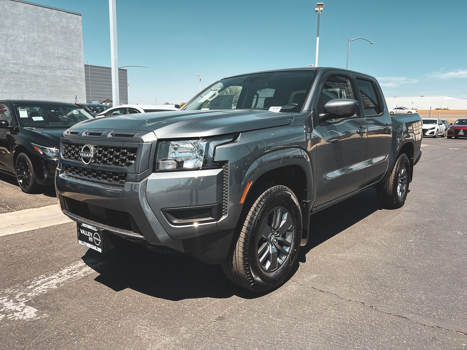 2025 Nissan Frontier SV photo 2