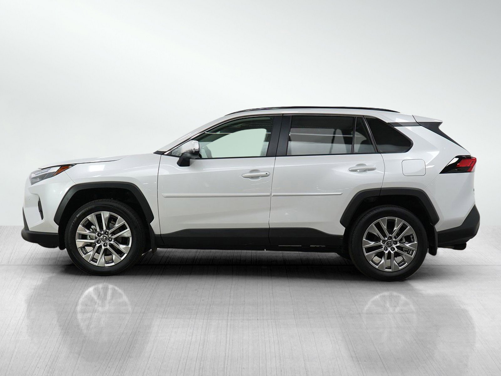 Used 2025 Toyota RAV4 XLE Premium with VIN 2T3A1RFV2SW516996 for sale in Bloomington, Minnesota