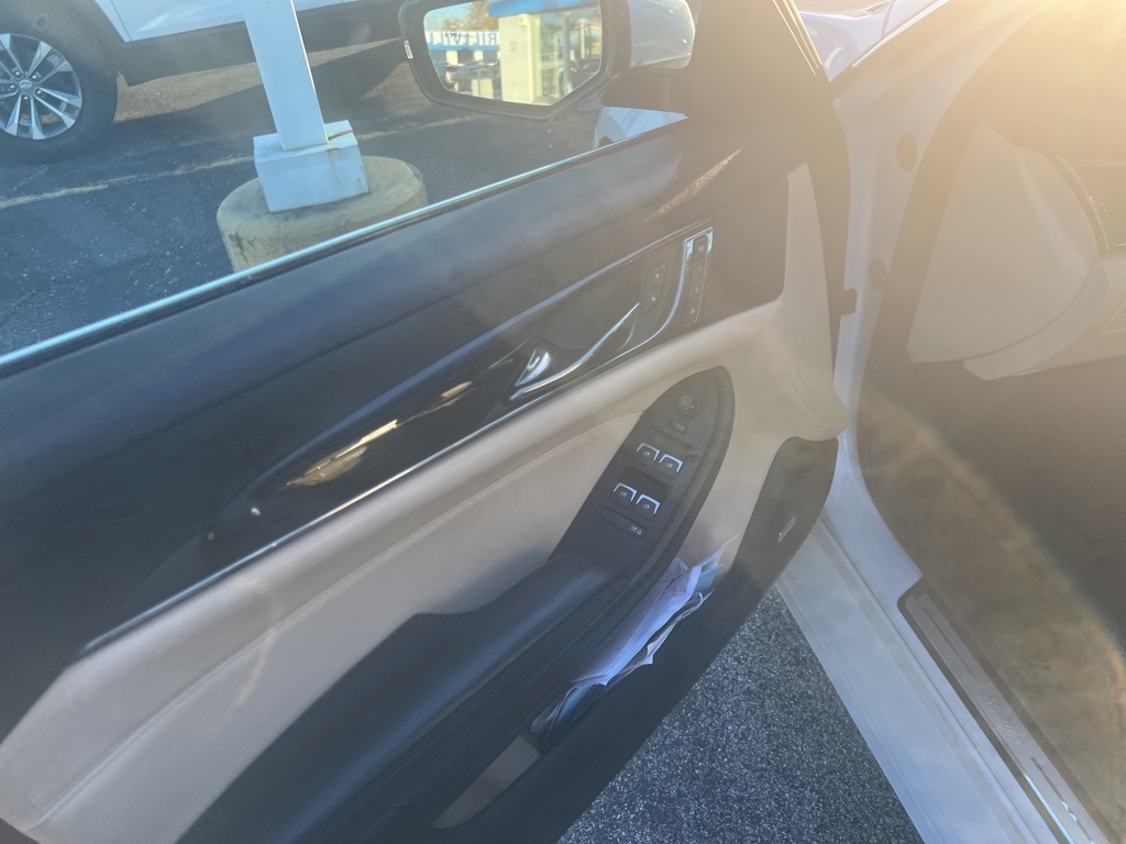 2019 Cadillac CTS Luxury photo 4