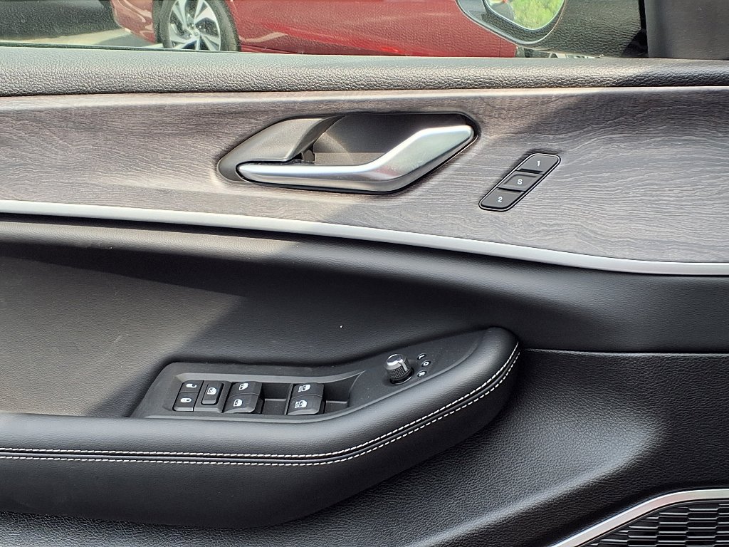 2025 Jeep Grand Cherokee Limited photo 14
