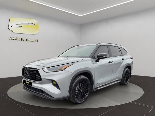 2025 Toyota Highlander Hybrid XLE photo 3