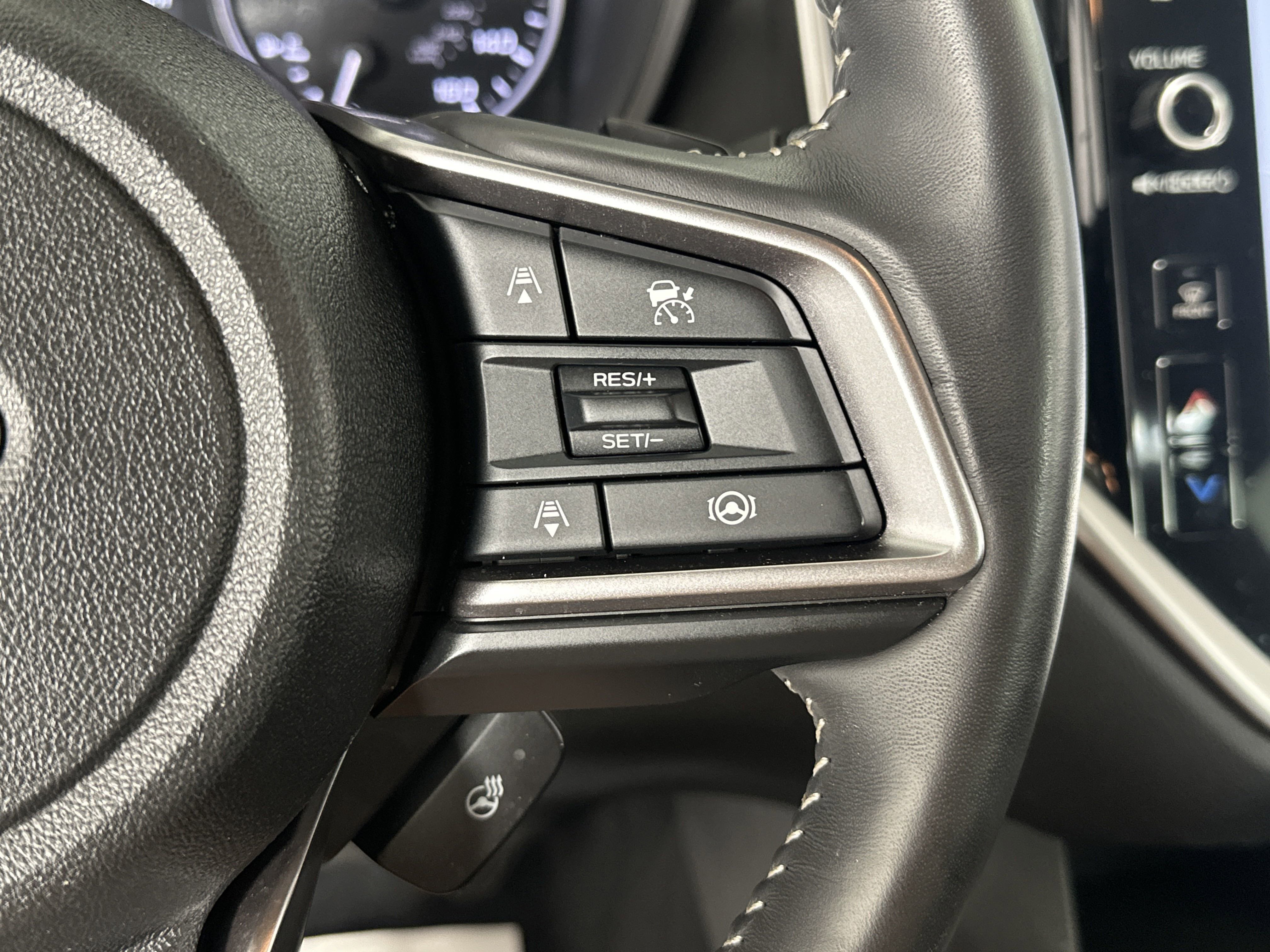 2024 Subaru Ascent Touring photo 11