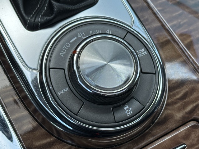 2020 Nissan Armada SL photo 12