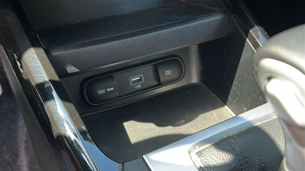2023 Kia Forte GT-Line photo 18