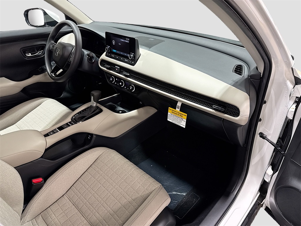 2025 Honda HR-V LX photo 24