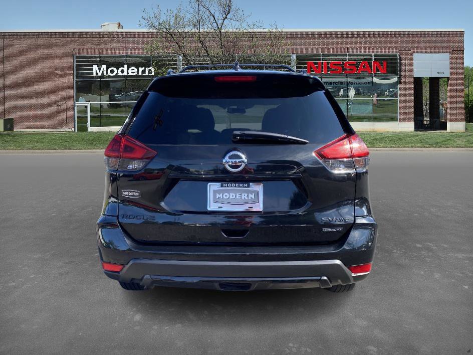 2018 Nissan Rogue SV photo 3