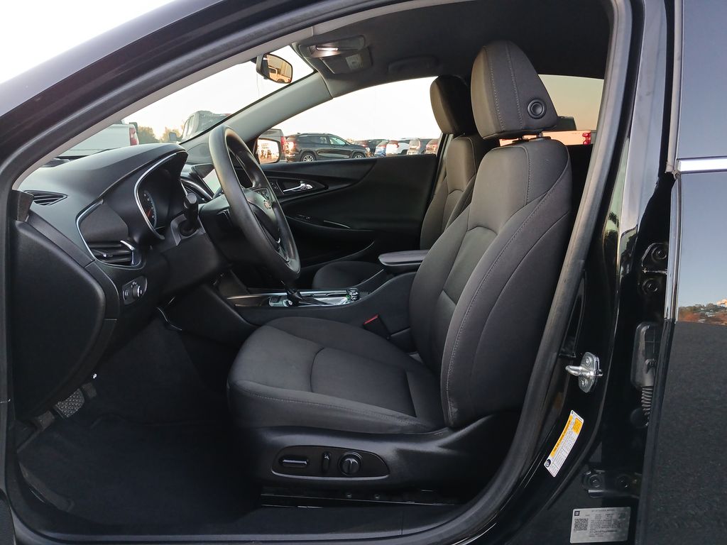 2020 Chevrolet Malibu 1LT photo 19