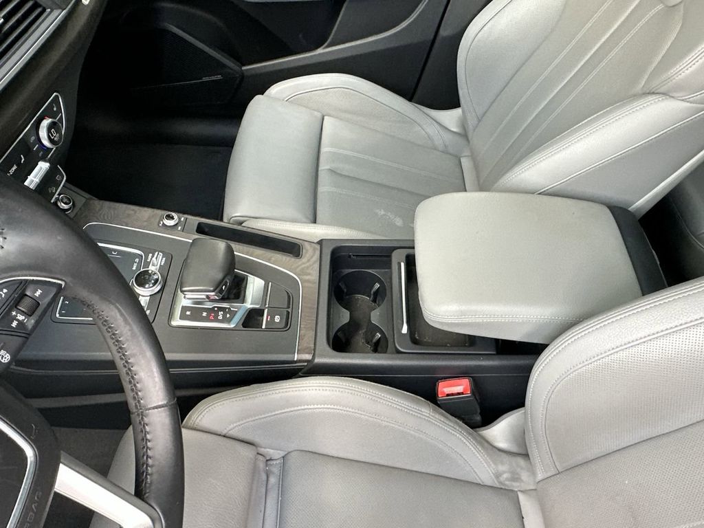 2018 Audi Q5 2.0T Premium Plus photo 21