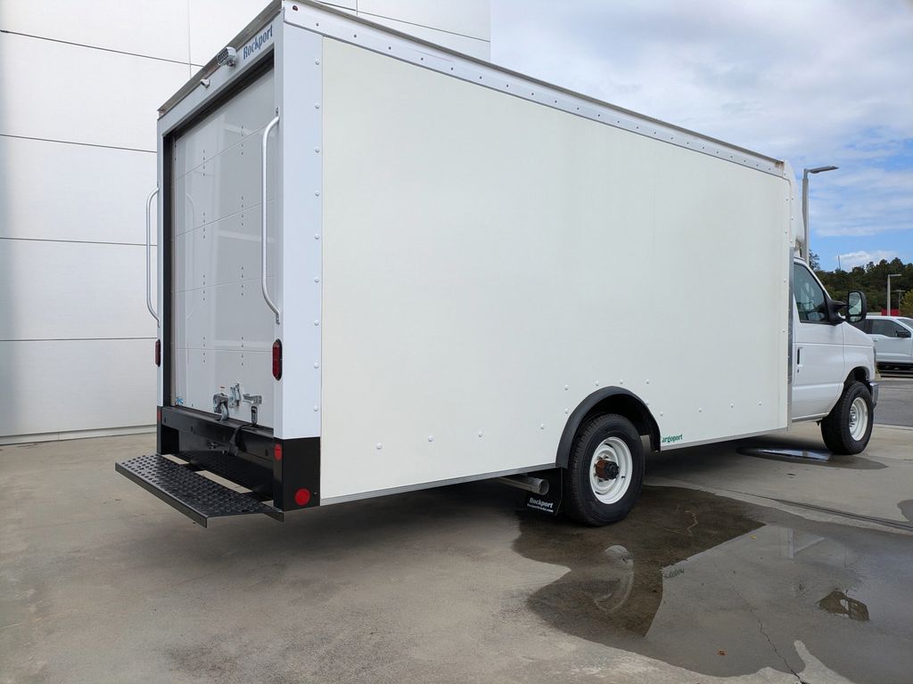 2025 Ford E-350 Base photo 3
