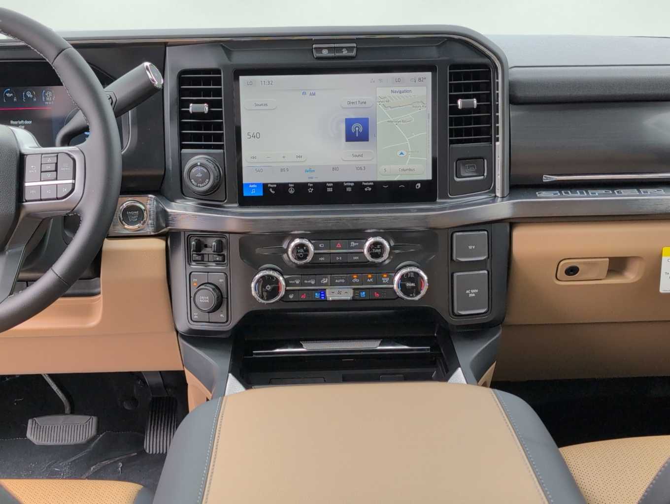 2025 Ford F-250 Lariat photo 18