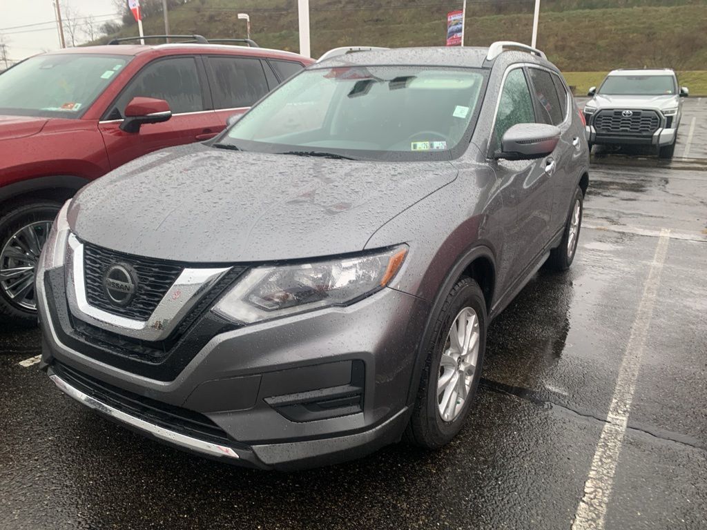 2018 Nissan Rogue SV photo 3