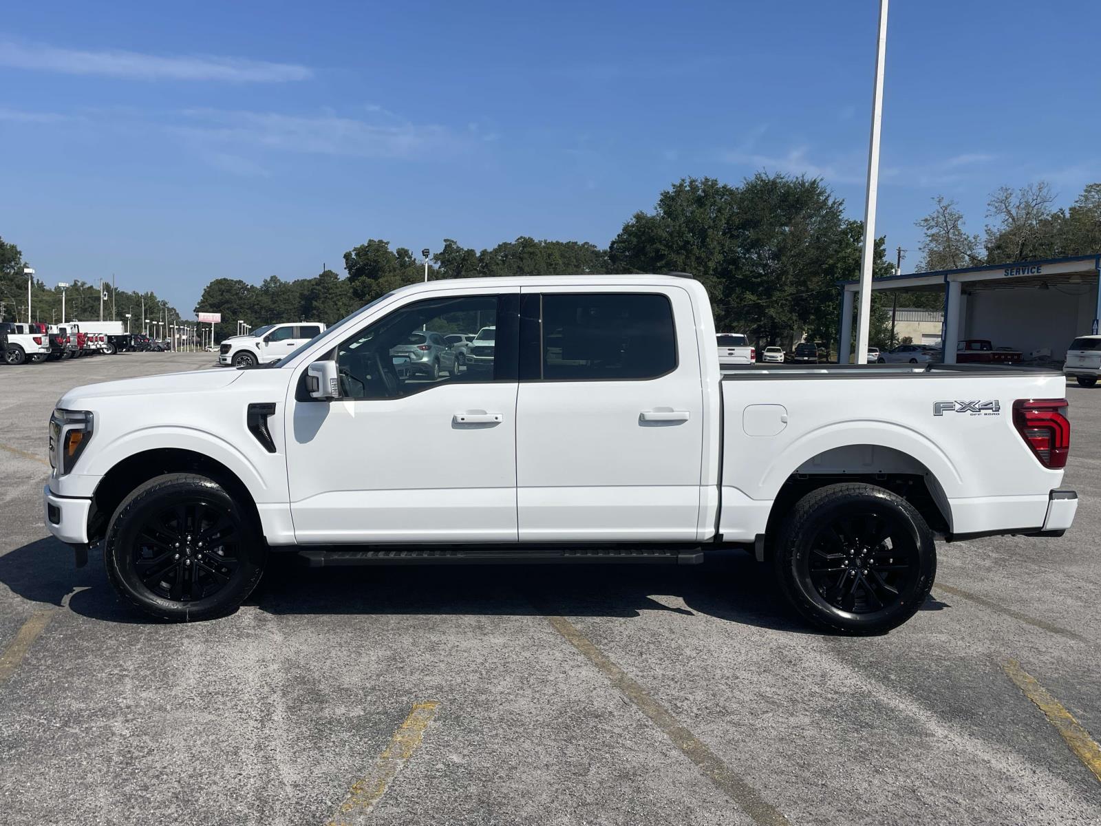 2025 Ford F-150 Lariat photo 6