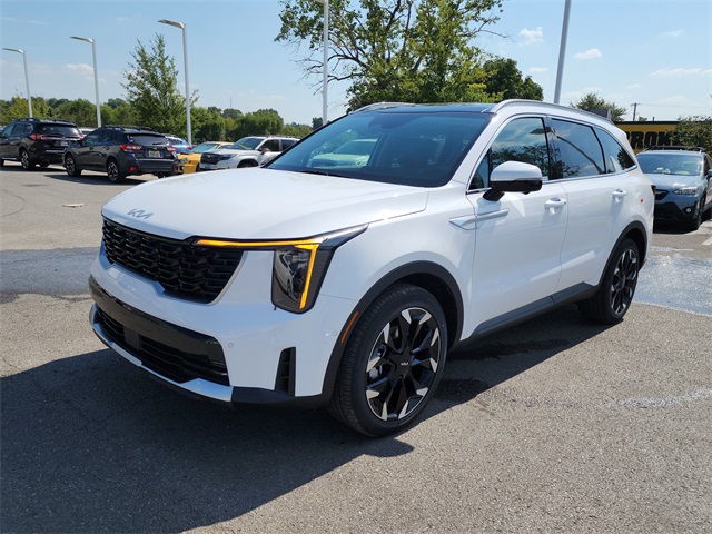 2026 Kia Sorento SX photo 4