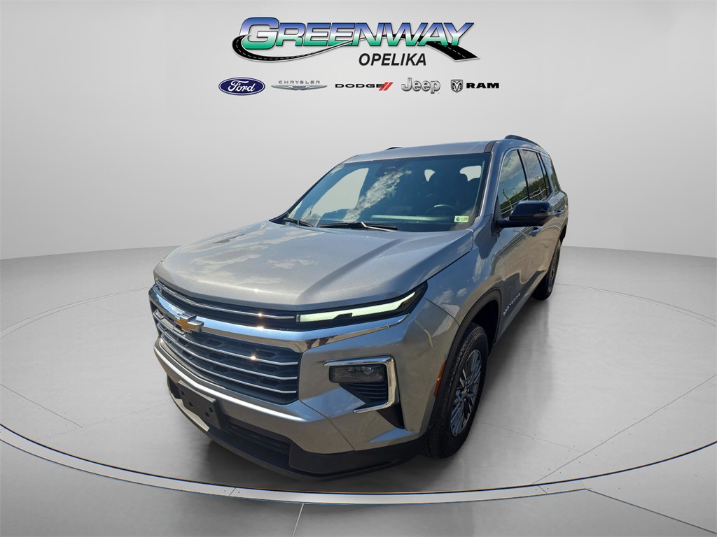 2024 Chevrolet Traverse photo 2
